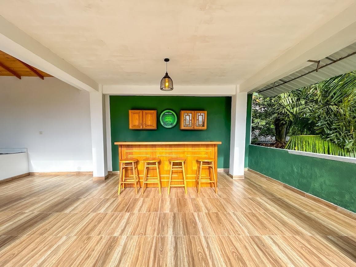 Arverne Villa Kandy — Pool